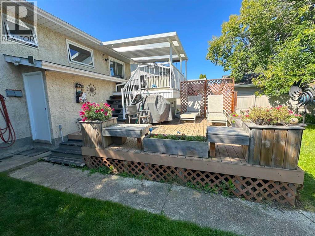 Photo 34 of 66 Niven Street, Red Deer AB