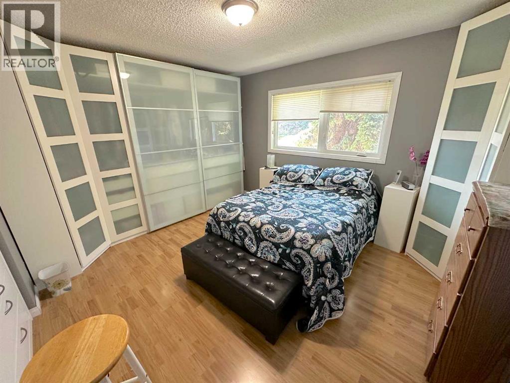 Photo 23 of 66 Niven Street, Red Deer AB
