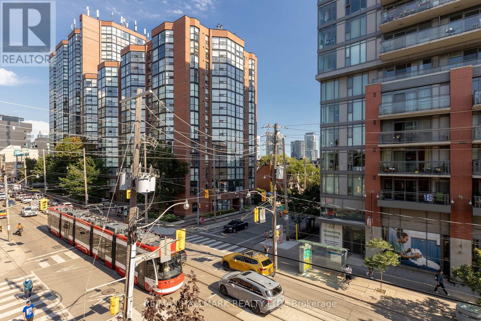 Photo 14 of 302 766 King Street W, Toronto ON