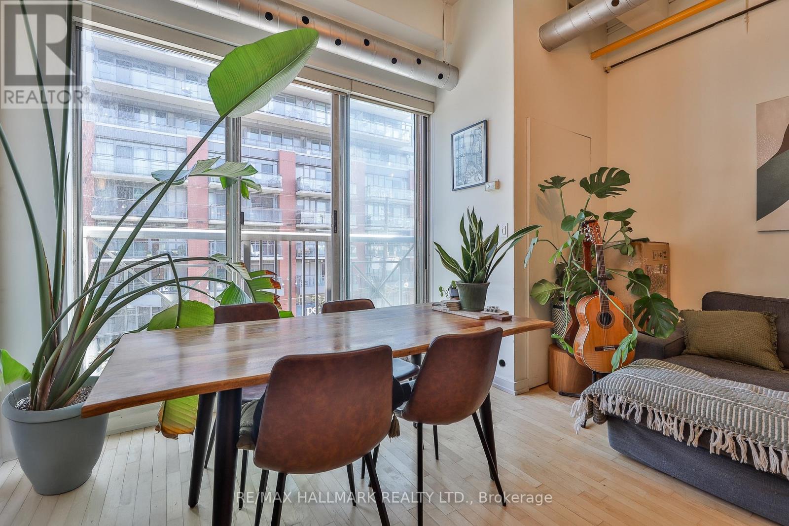 Photo 2 of 302 766 King Street W, Toronto ON