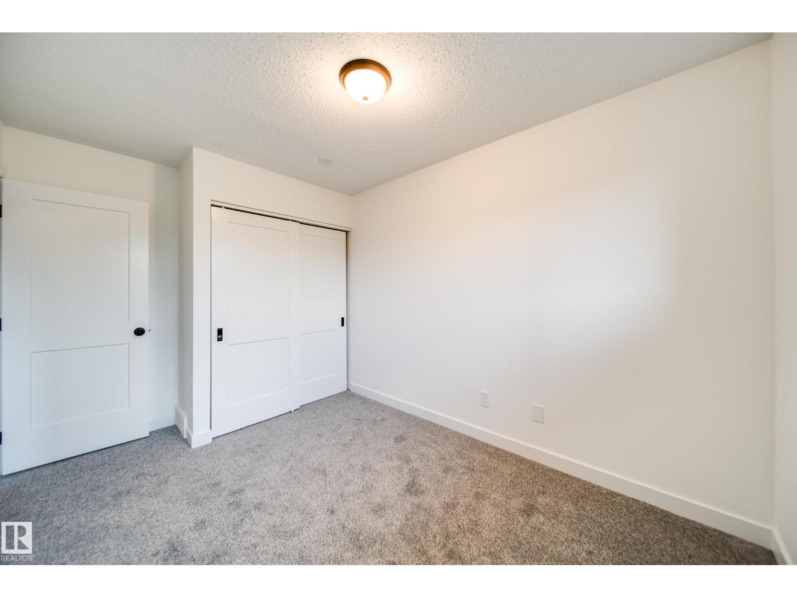 Photo 19 of 6098 Mill Woods Nw, Edmonton AB