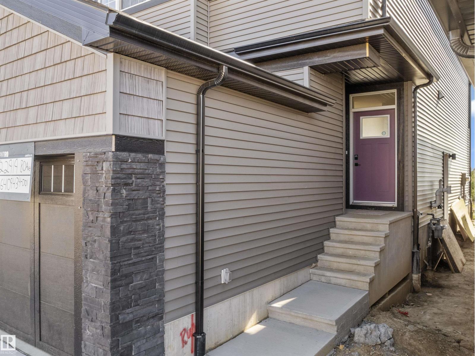 Photo 38 of 22919 80 Av Nw, Edmonton AB