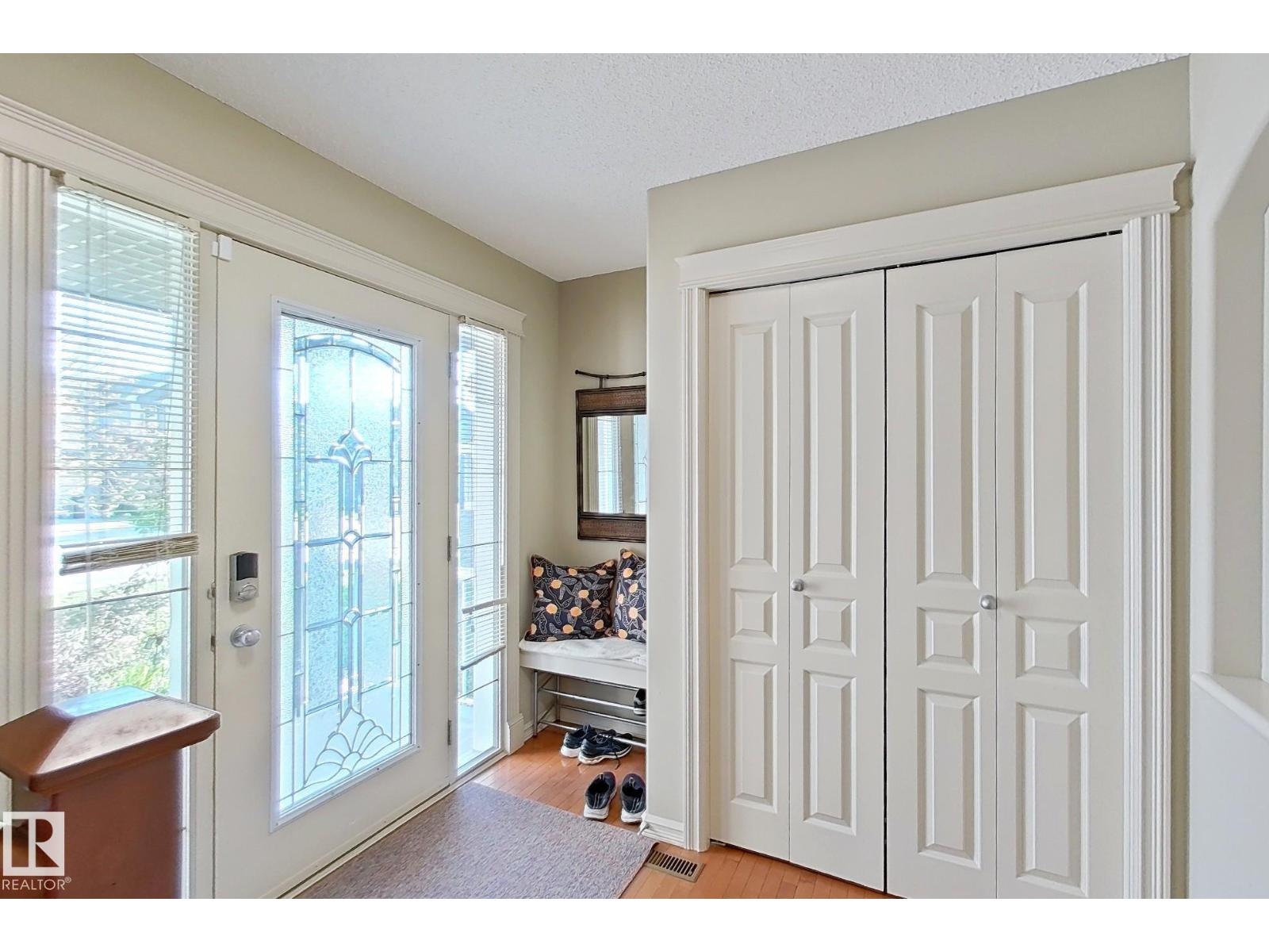 Photo 24 of 1206 Mckinney Co Nw, Edmonton AB