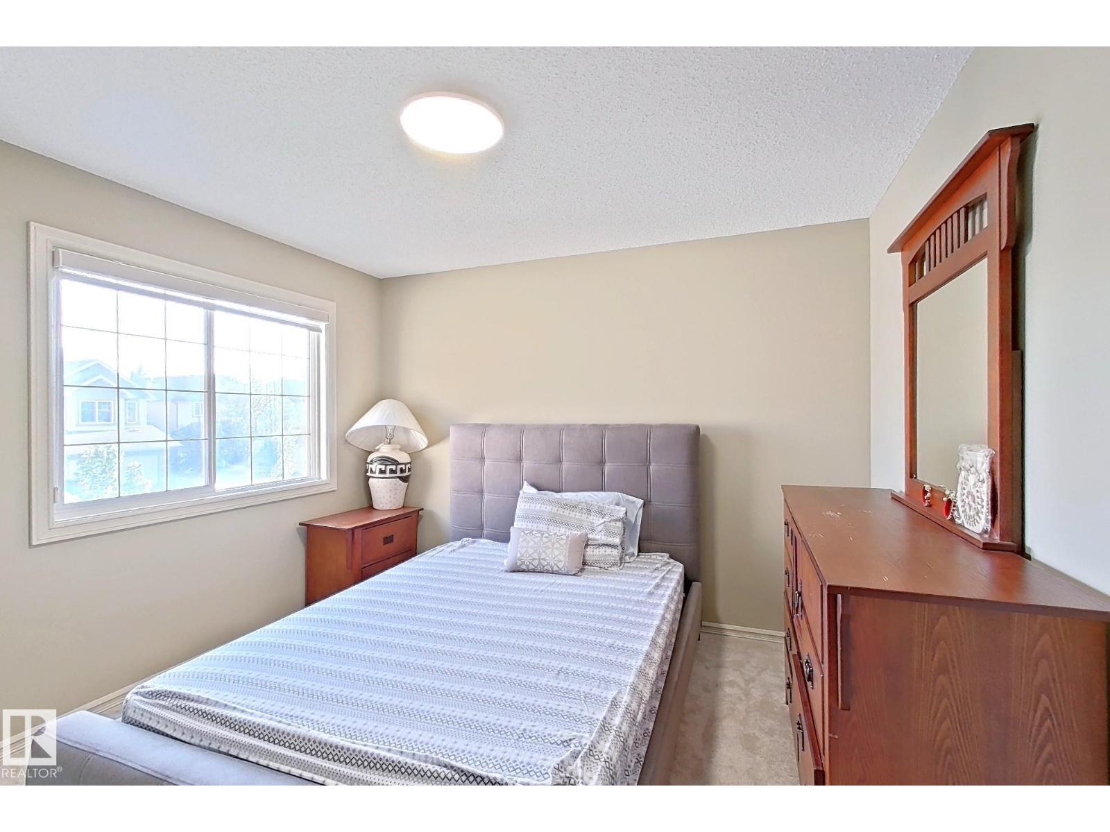 Photo 21 of 1206 Mckinney Co Nw, Edmonton AB