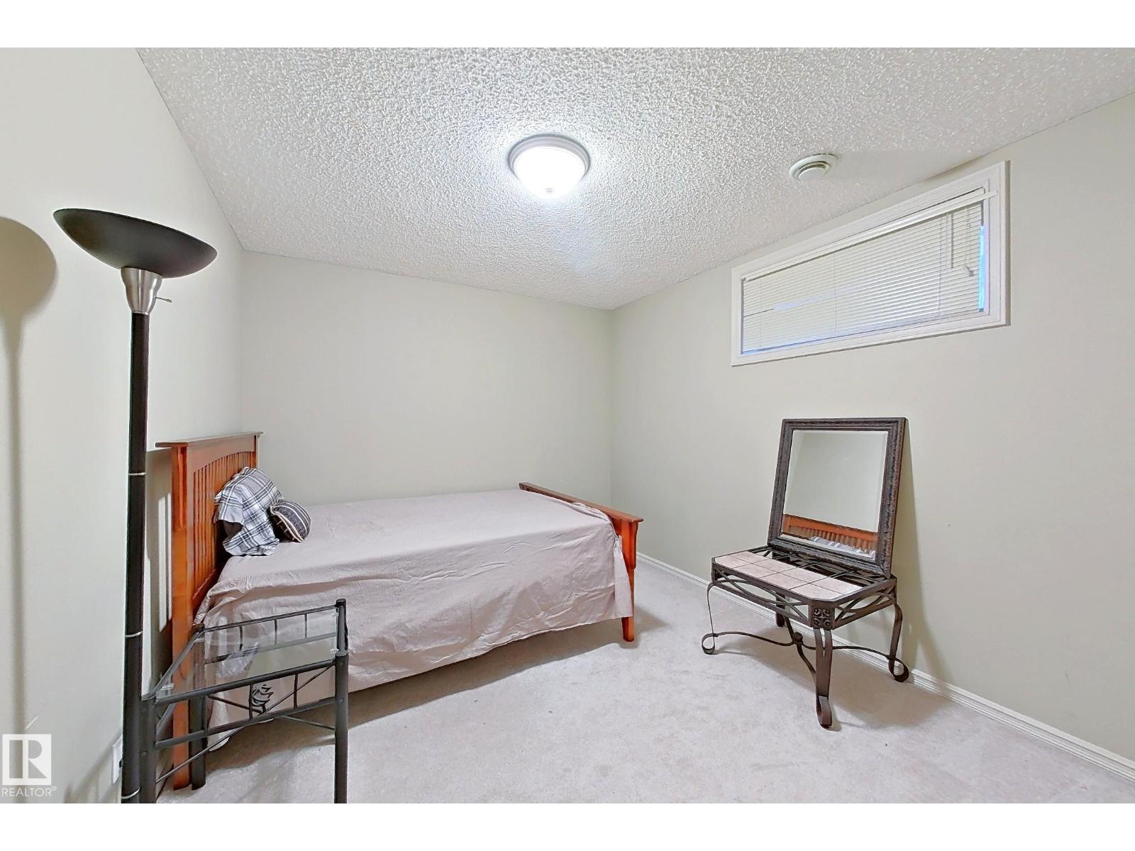 Photo 6 of 1206 Mckinney Co Nw, Edmonton AB