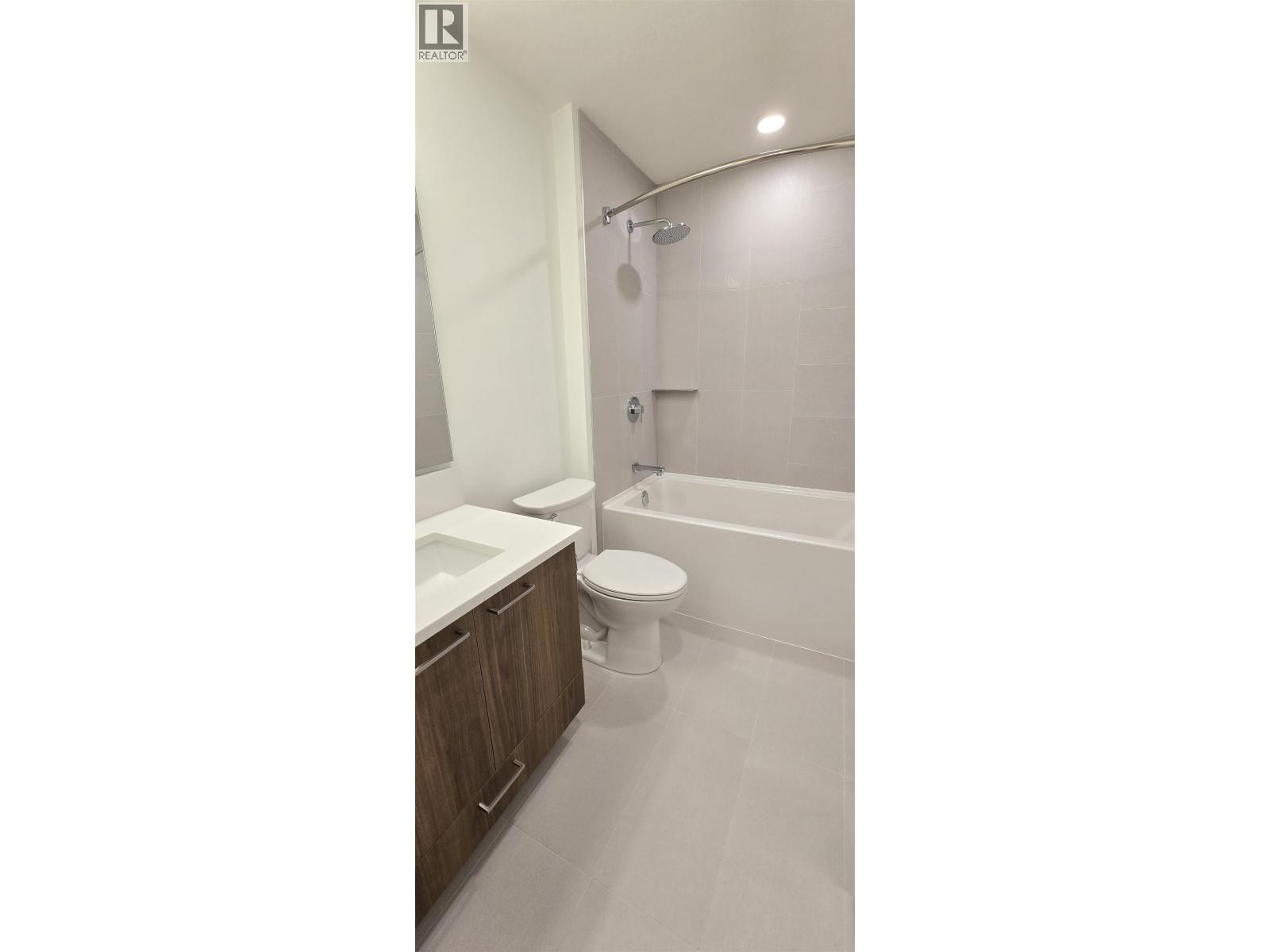 Photo 13 of 313 723 Grover Avenue, Coquitlam BC