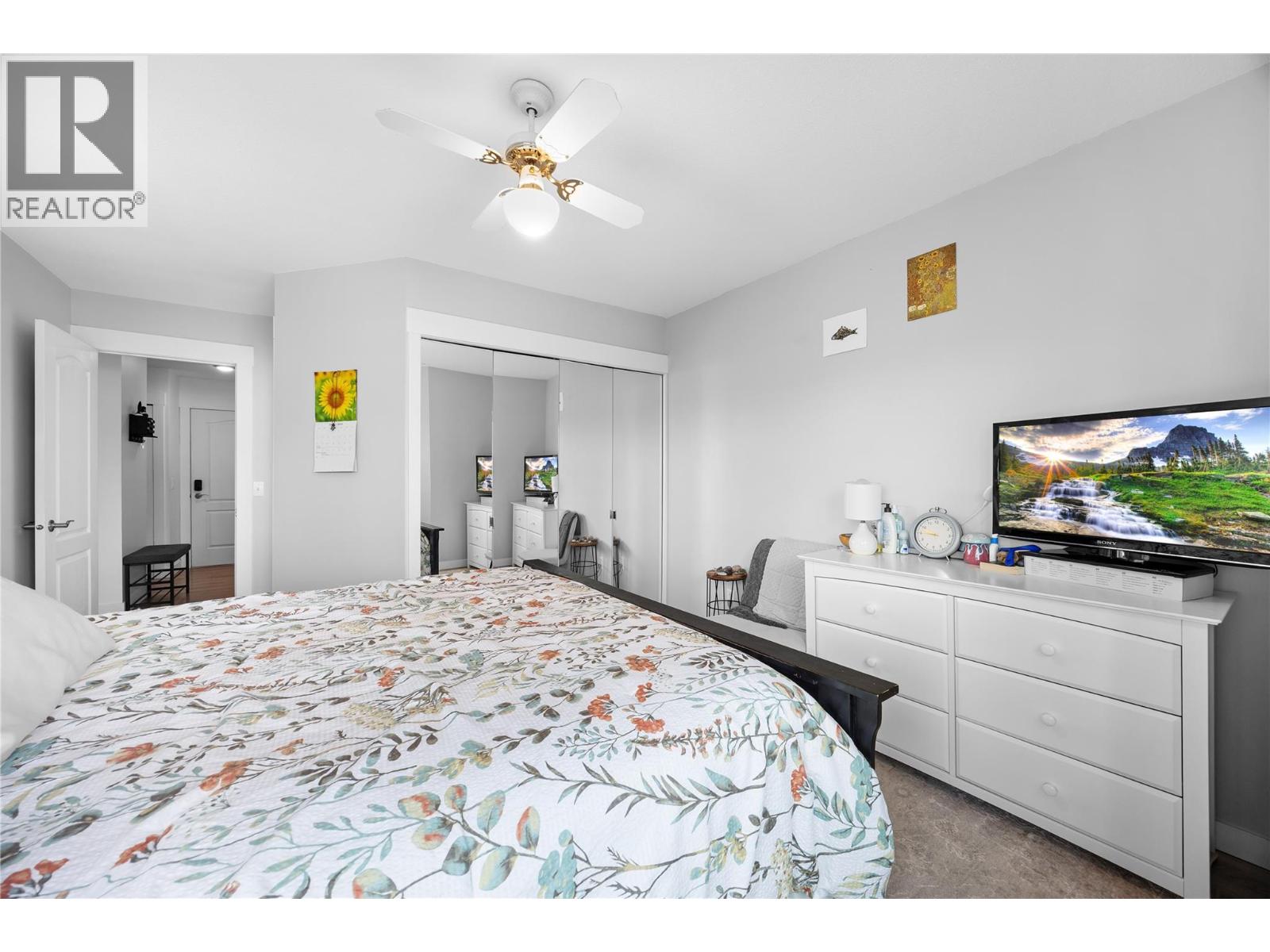 Photo 3 of 3160 Casorso Road Unit 412, Kelowna BC