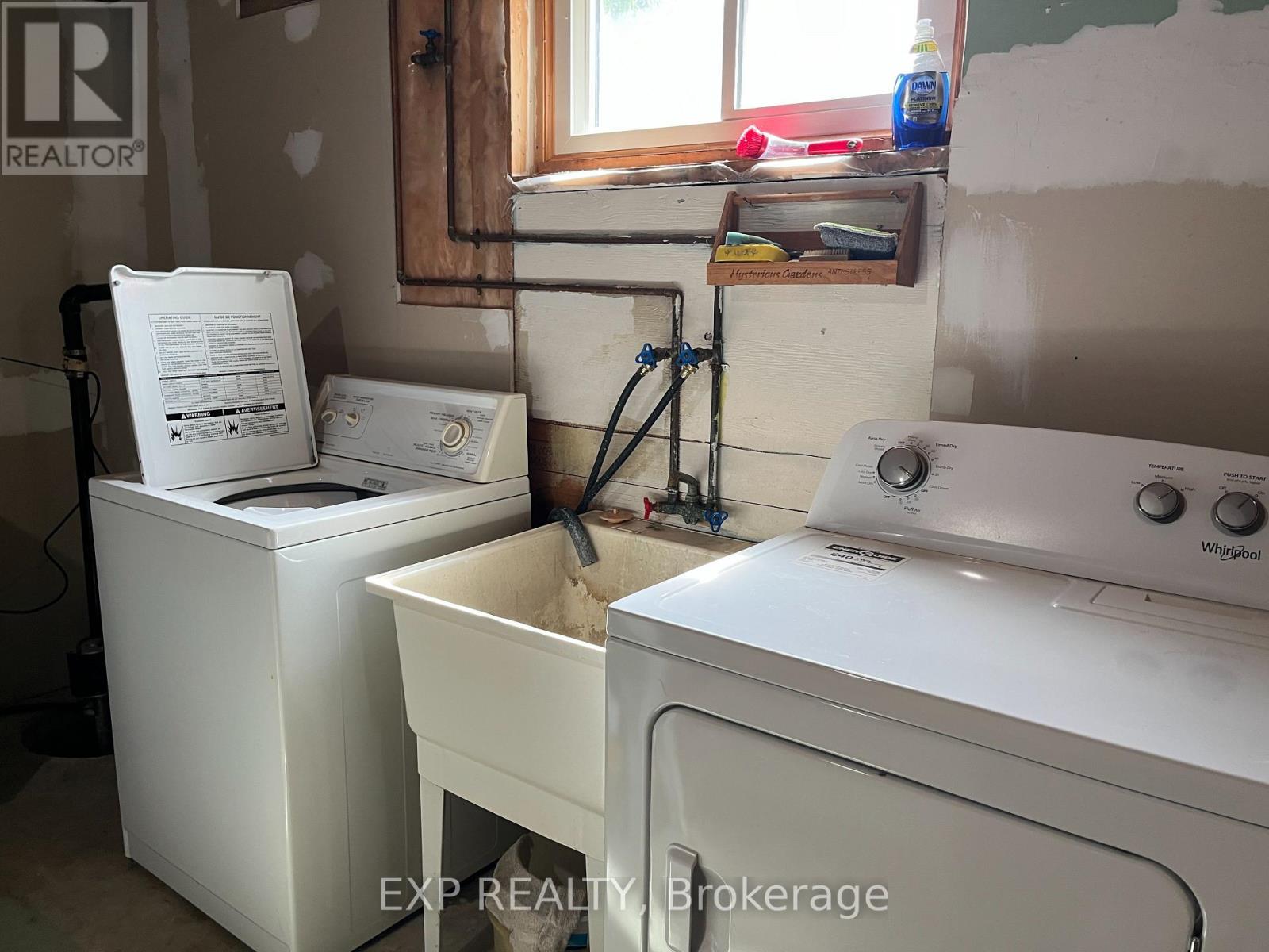 Photo 19 of 14 Dixie Place, Belleville ON