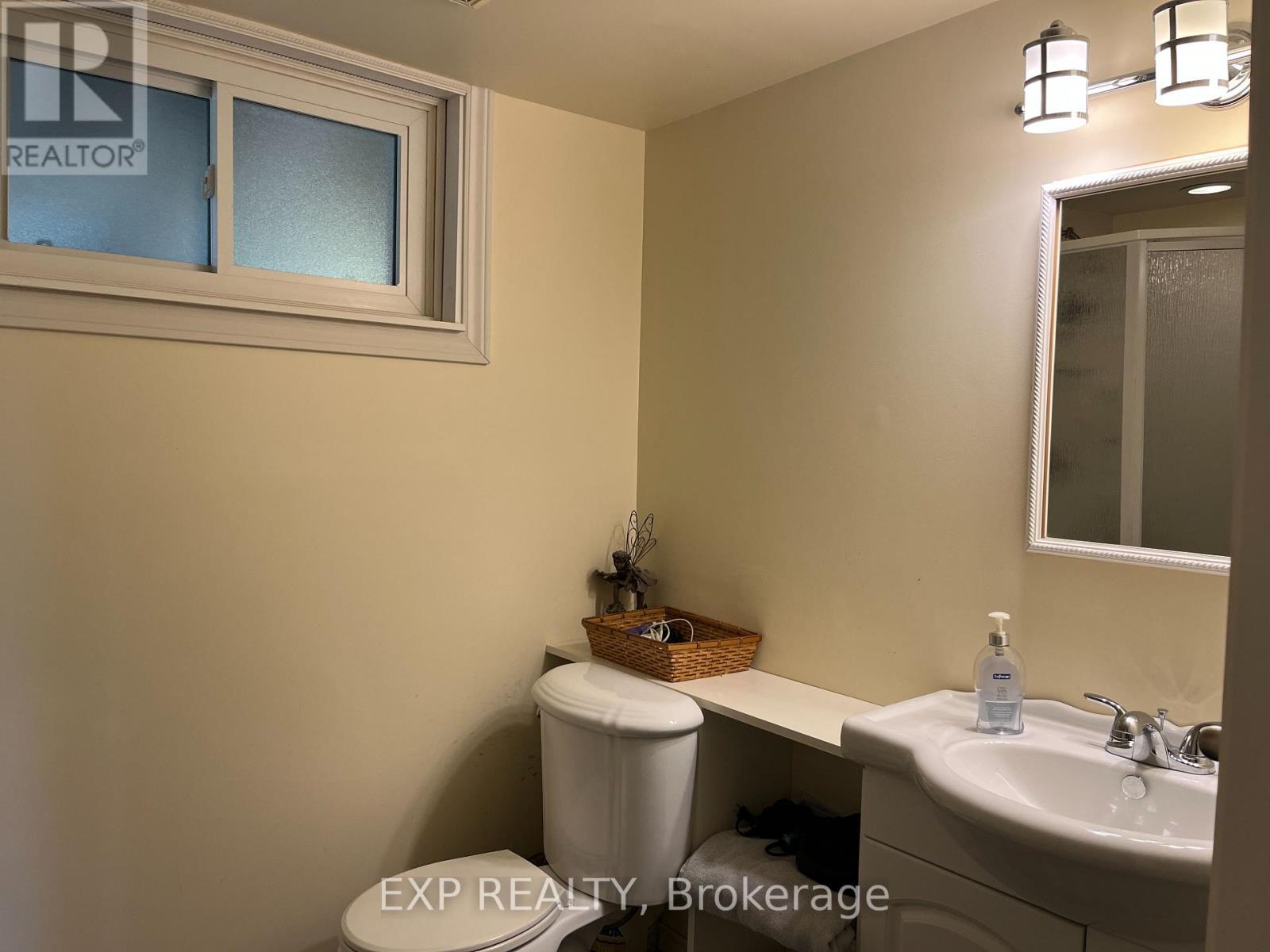 Photo 18 of 14 Dixie Place, Belleville ON