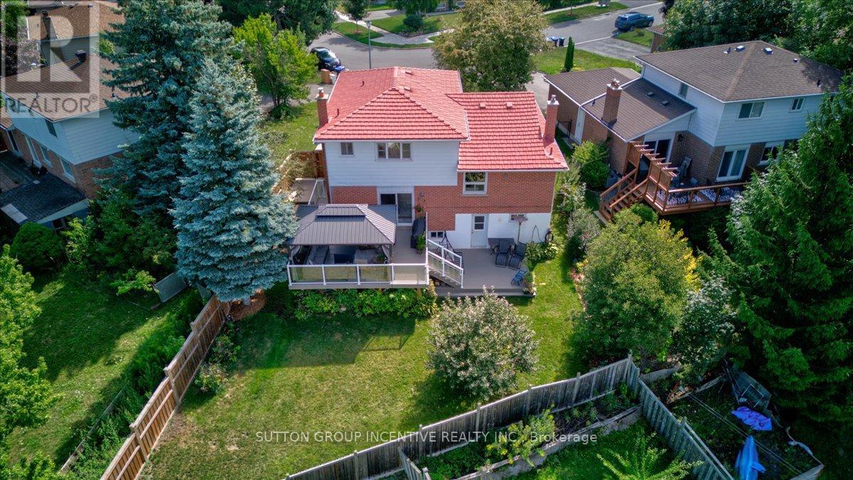 Photo 9 of 412 Orsi Avenue, Bradford West Gwillimbury ON