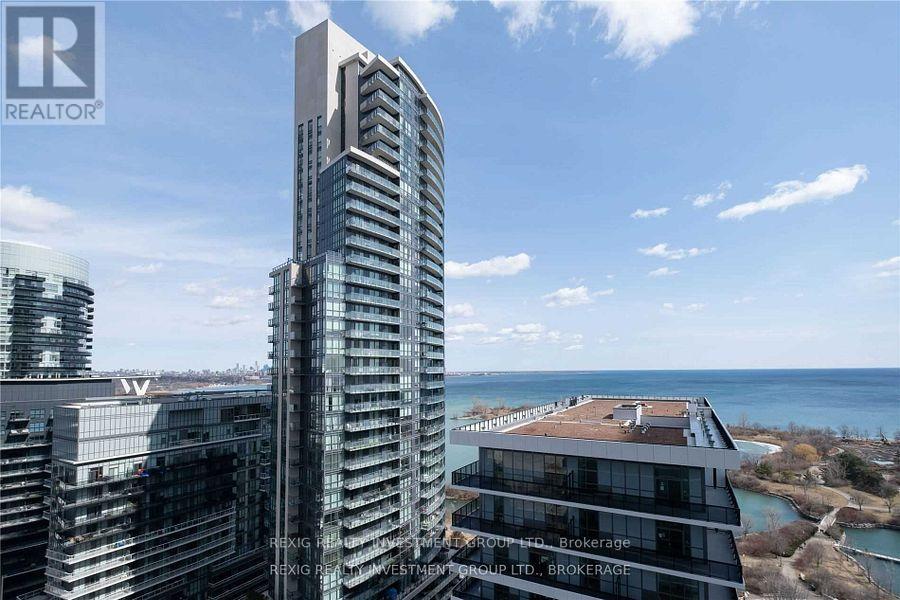 Photo 13 of 4007 70 Annie Craig Drive, Toronto ON