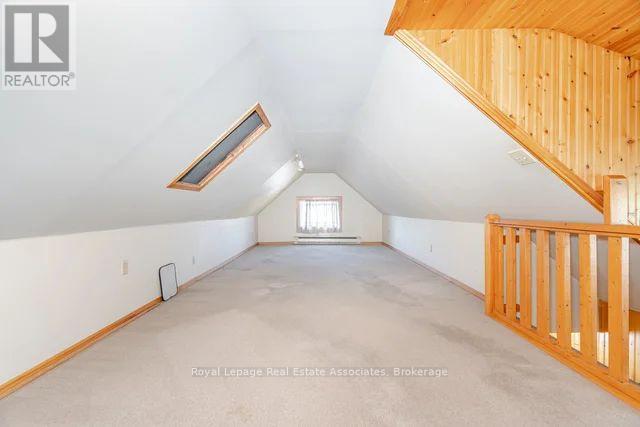Photo 10 of 108 Case Street, Hamilton ON