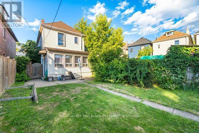 Photo 5 of 108 Case Street, Hamilton ON