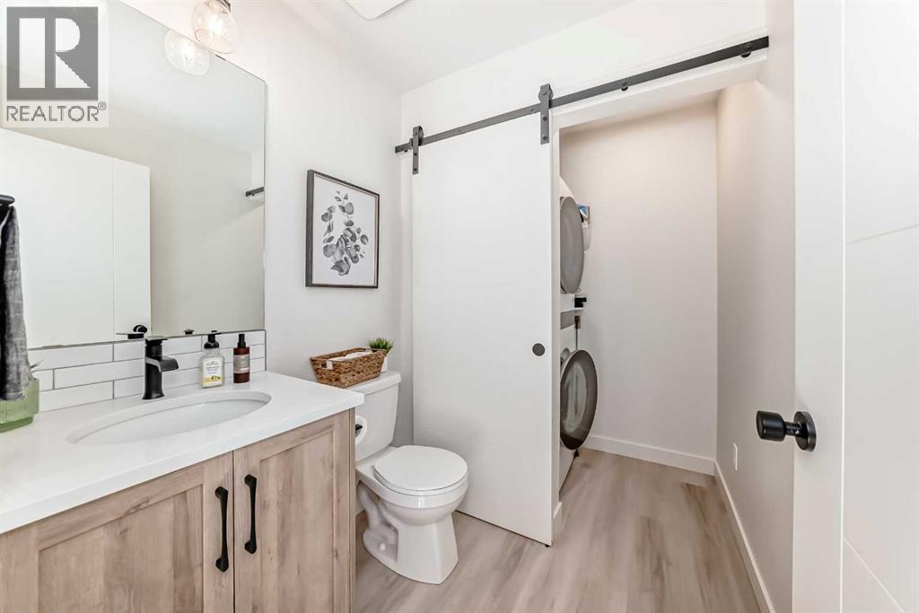 Photo 16 of 22 Vincent Gate, Sylvan Lake AB