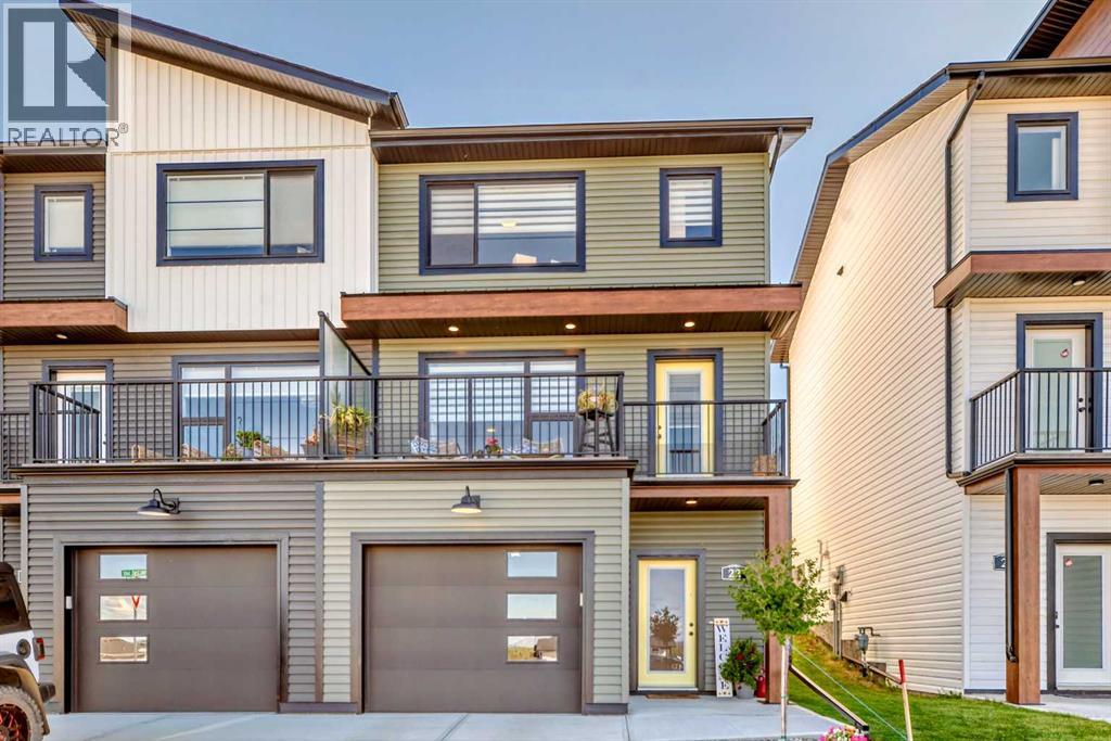 Photo 1 of 22 Vincent Gate, Sylvan Lake AB