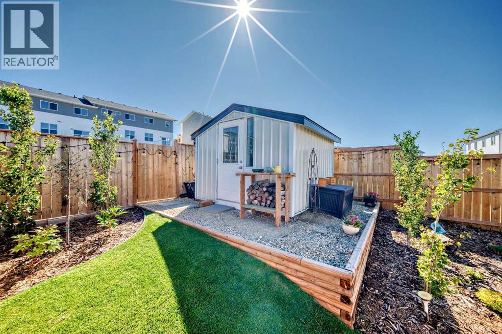 Photo 33 of 22 Vincent Gate, Sylvan Lake AB