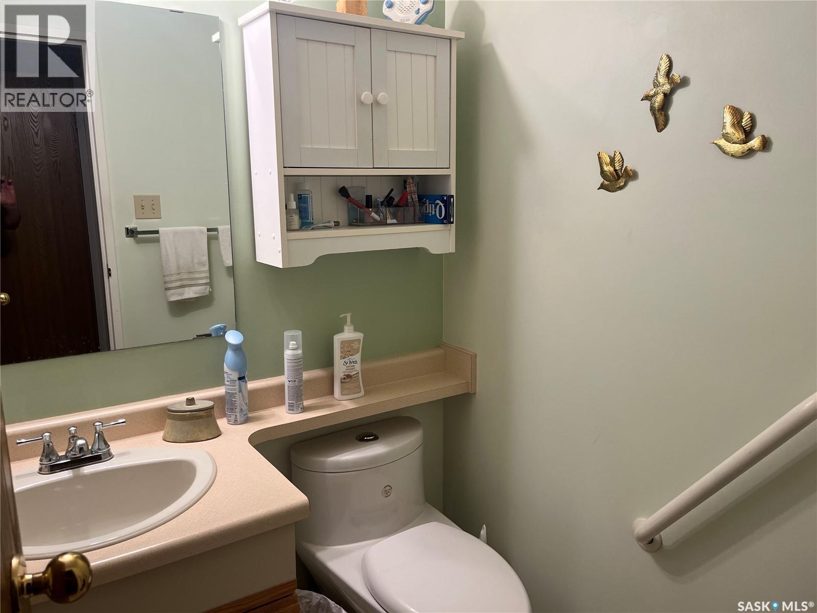 Photo 3 of 120 3410 Park Street, Regina SK