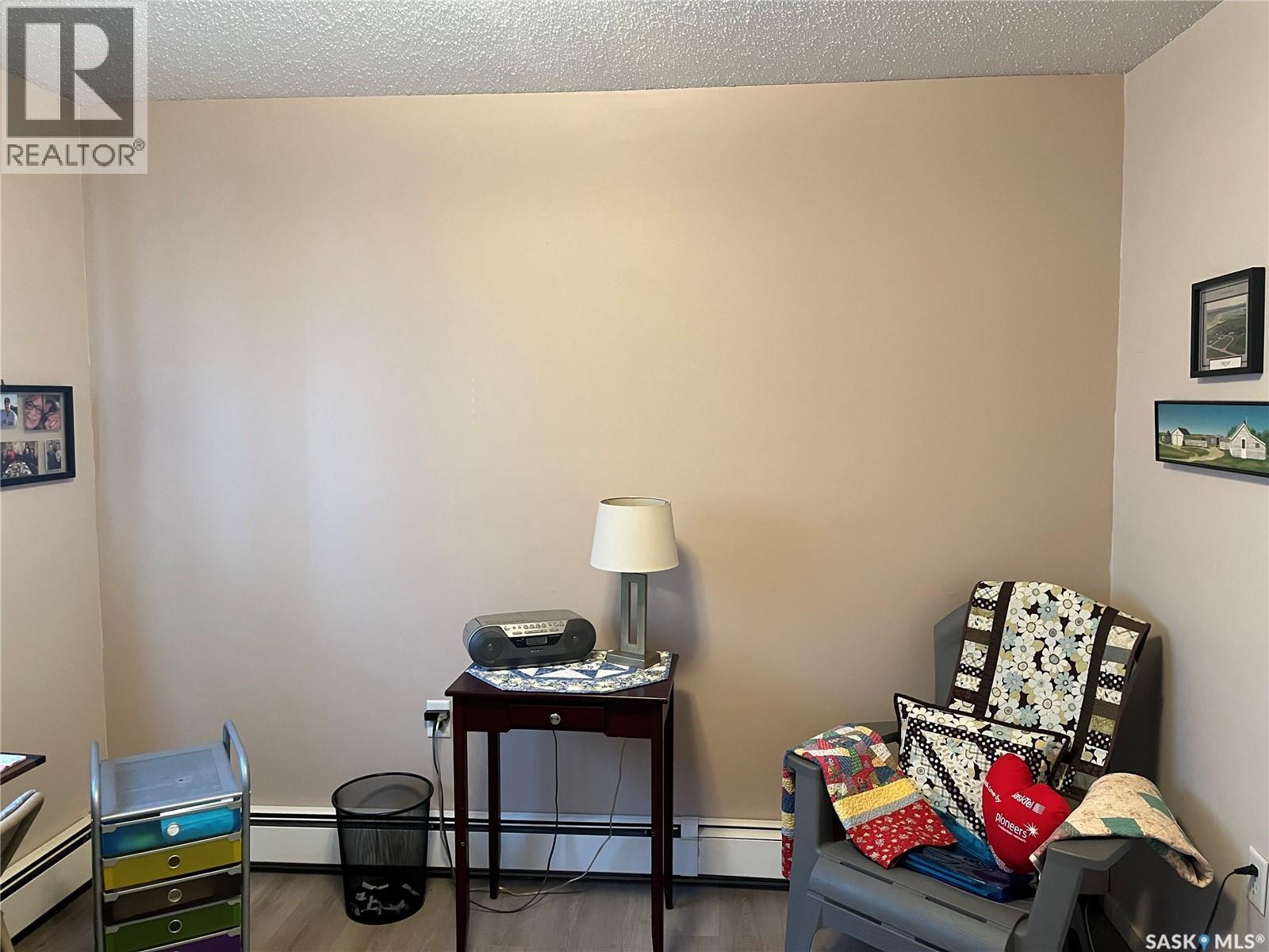 Photo 12 of 120 3410 Park Street, Regina SK