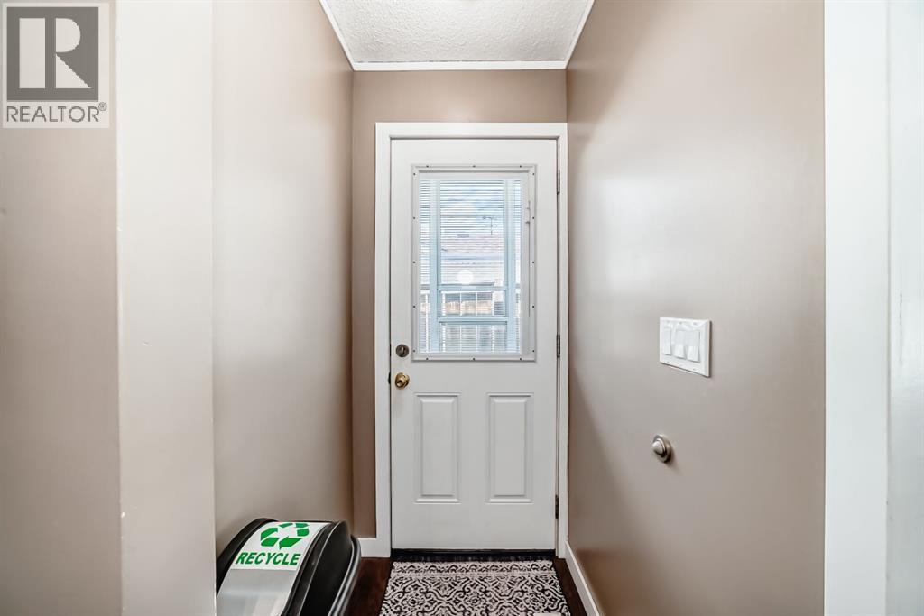 Photo 32 of 316 Banister Drive, Okotoks AB