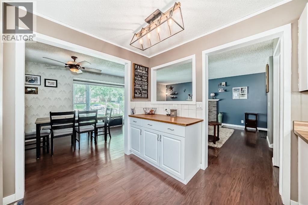 Photo 17 of 316 Banister Drive, Okotoks AB