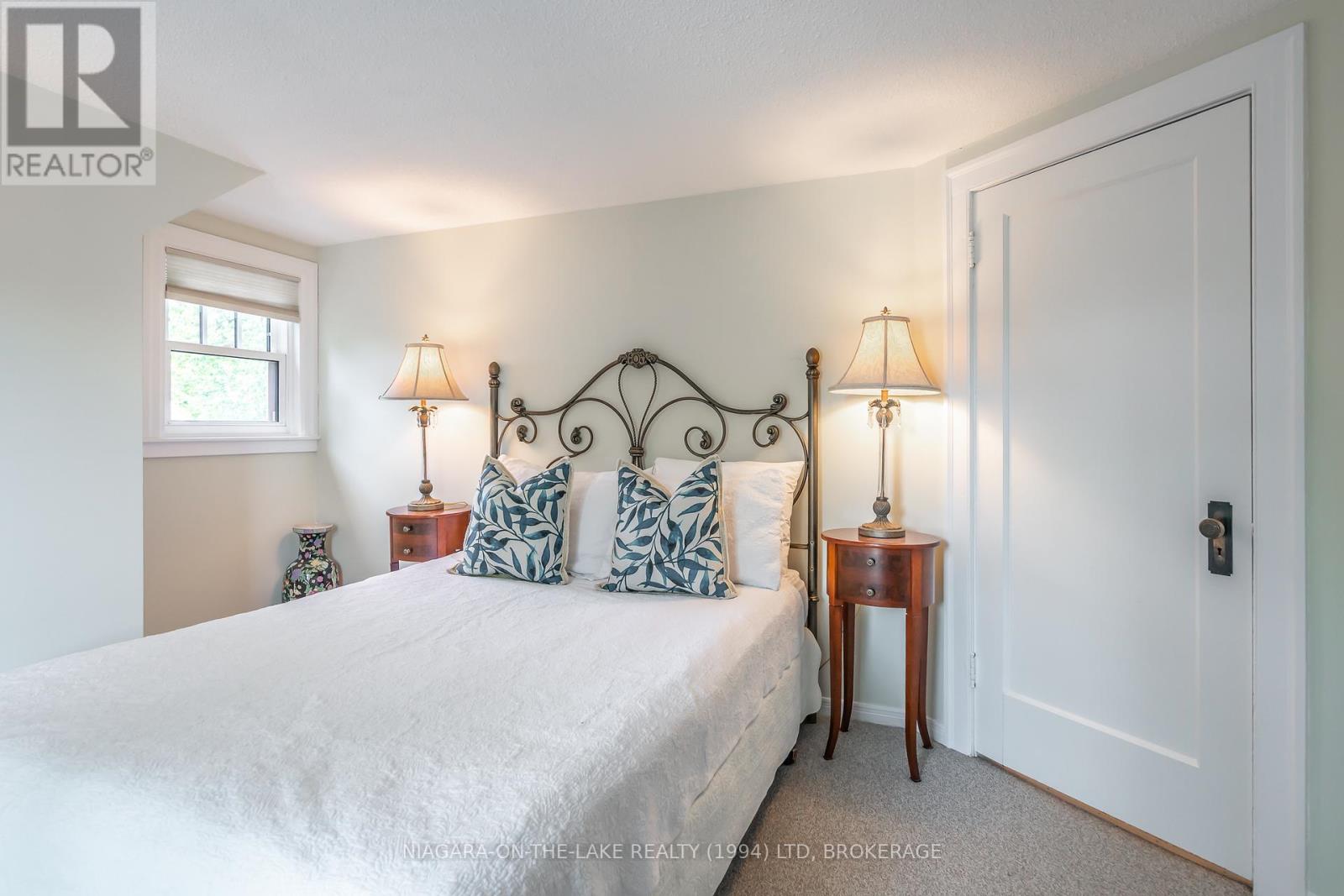 Photo 11 of 229 Victoria Street, Niagaraonthelake ON