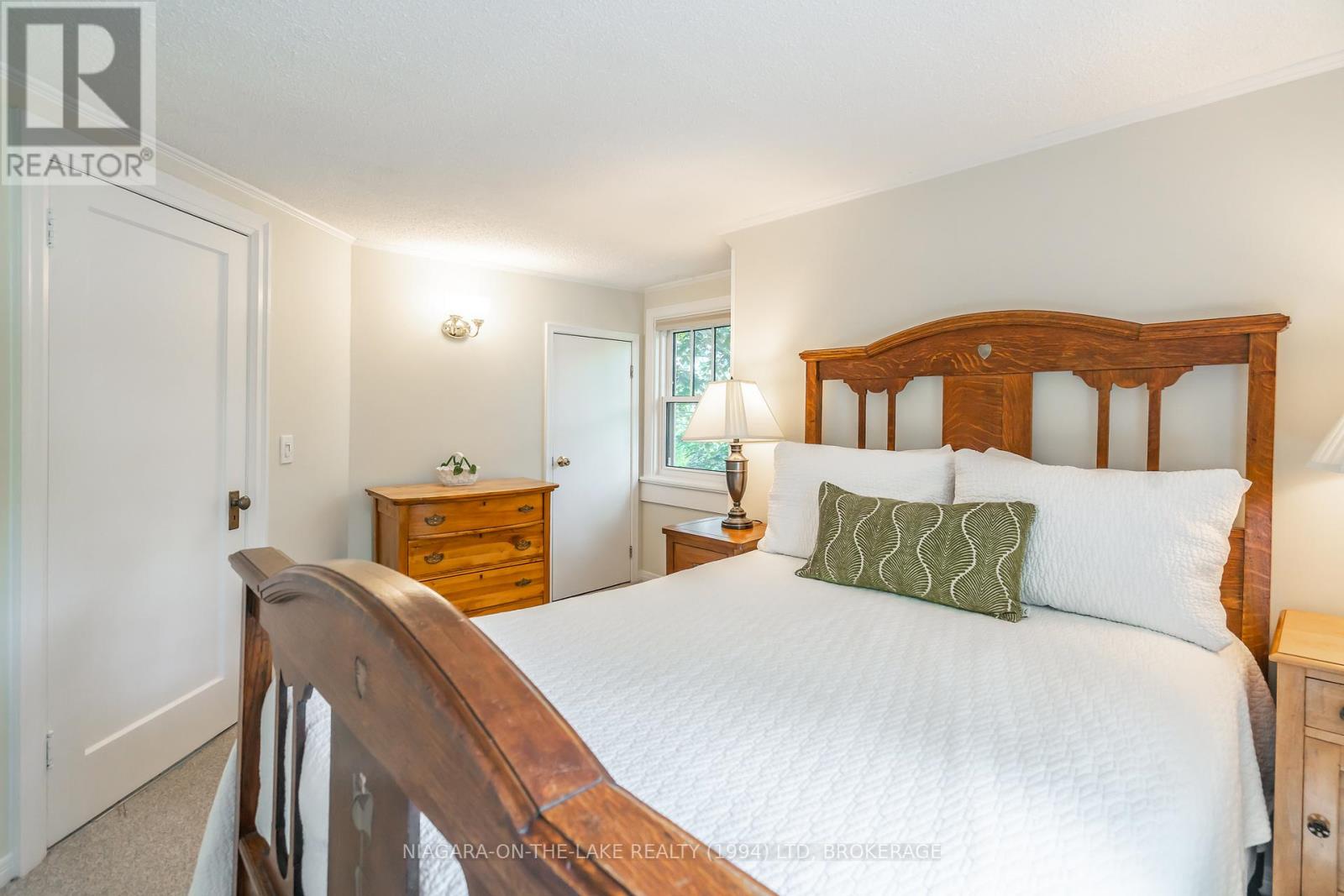 Photo 15 of 229 Victoria Street, Niagaraonthelake ON