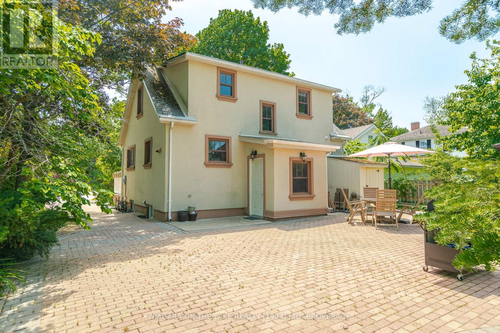 Photo 3 of 229 Victoria Street, Niagaraonthelake ON