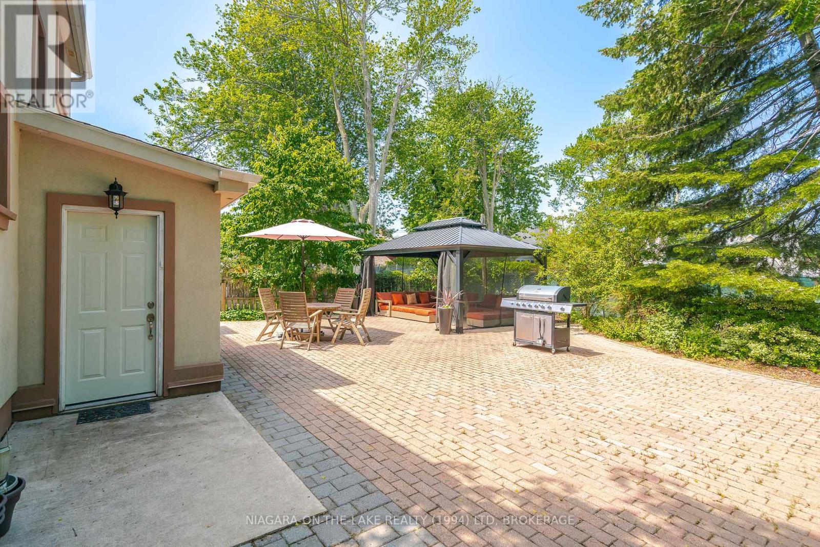 Photo 18 of 229 Victoria Street, Niagaraonthelake ON