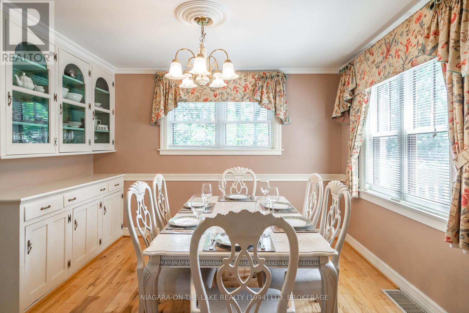 Photo 6 of 229 Victoria Street, Niagaraonthelake ON