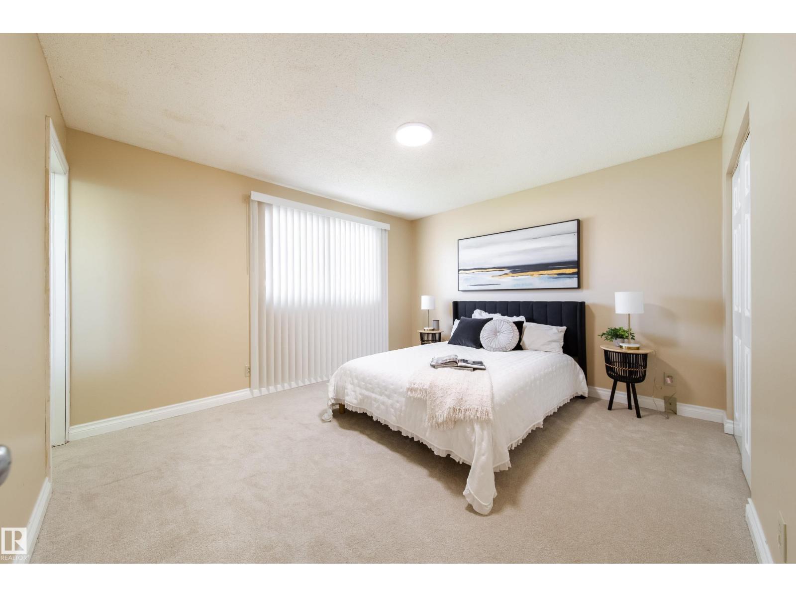 Photo 11 of 7808 22 Av Nw, Edmonton AB