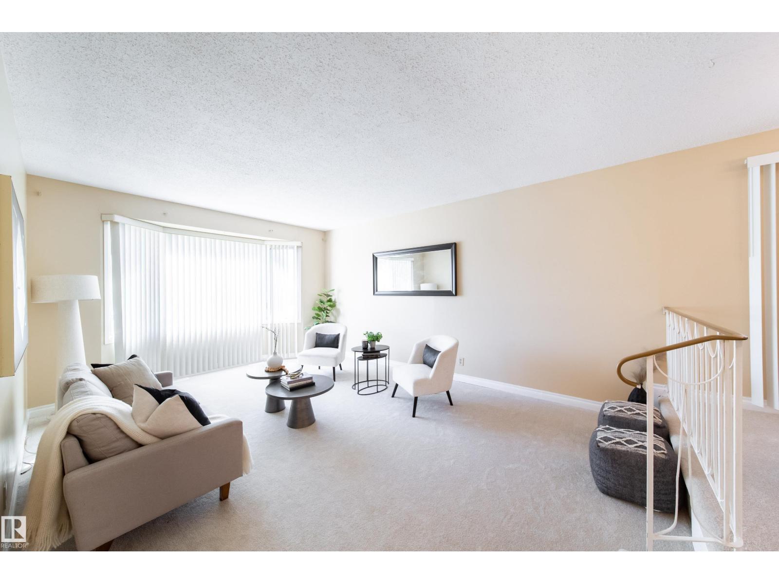 Photo 2 of 7808 22 Av Nw, Edmonton AB