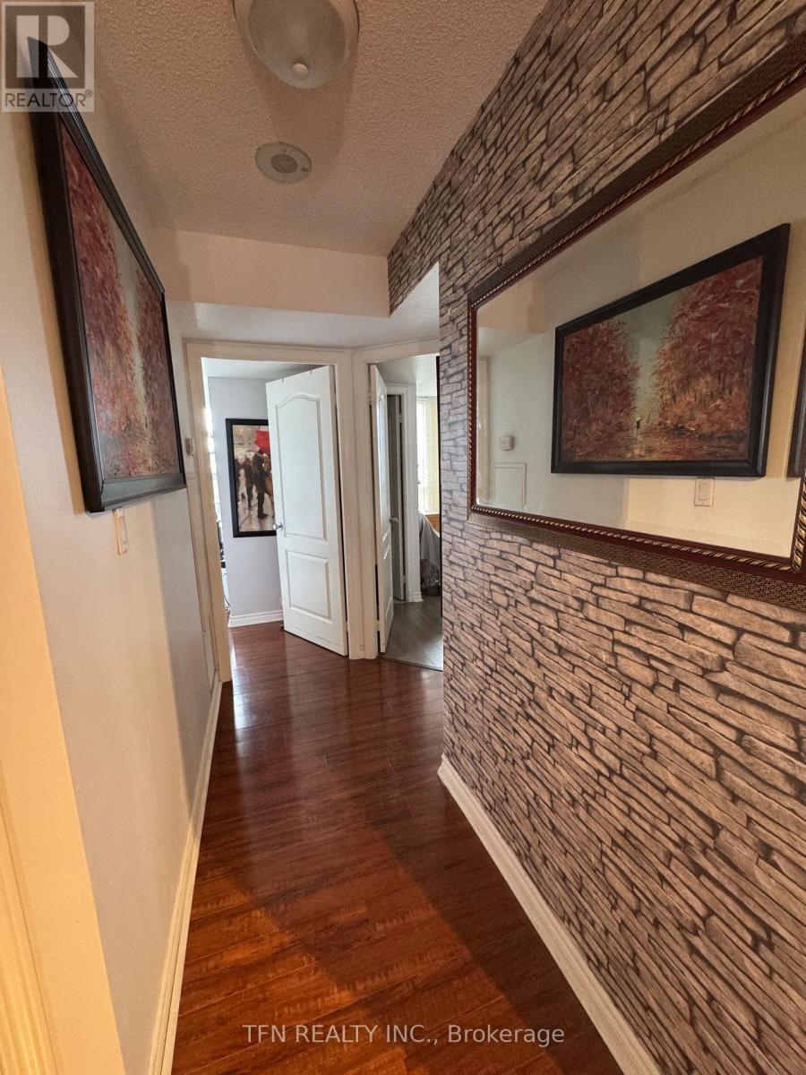Photo 3 of 412 3 Rean Drive, Toronto ON