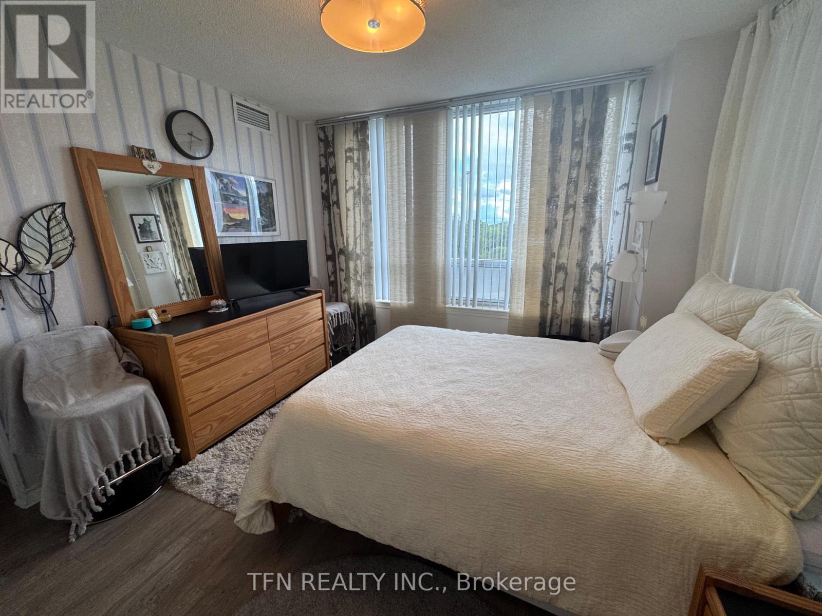 Photo 8 of 412 3 Rean Drive, Toronto ON