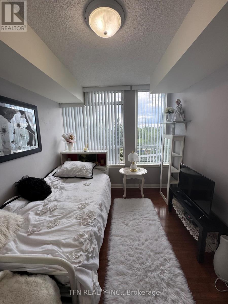 Photo 22 of 412 3 Rean Drive, Toronto ON