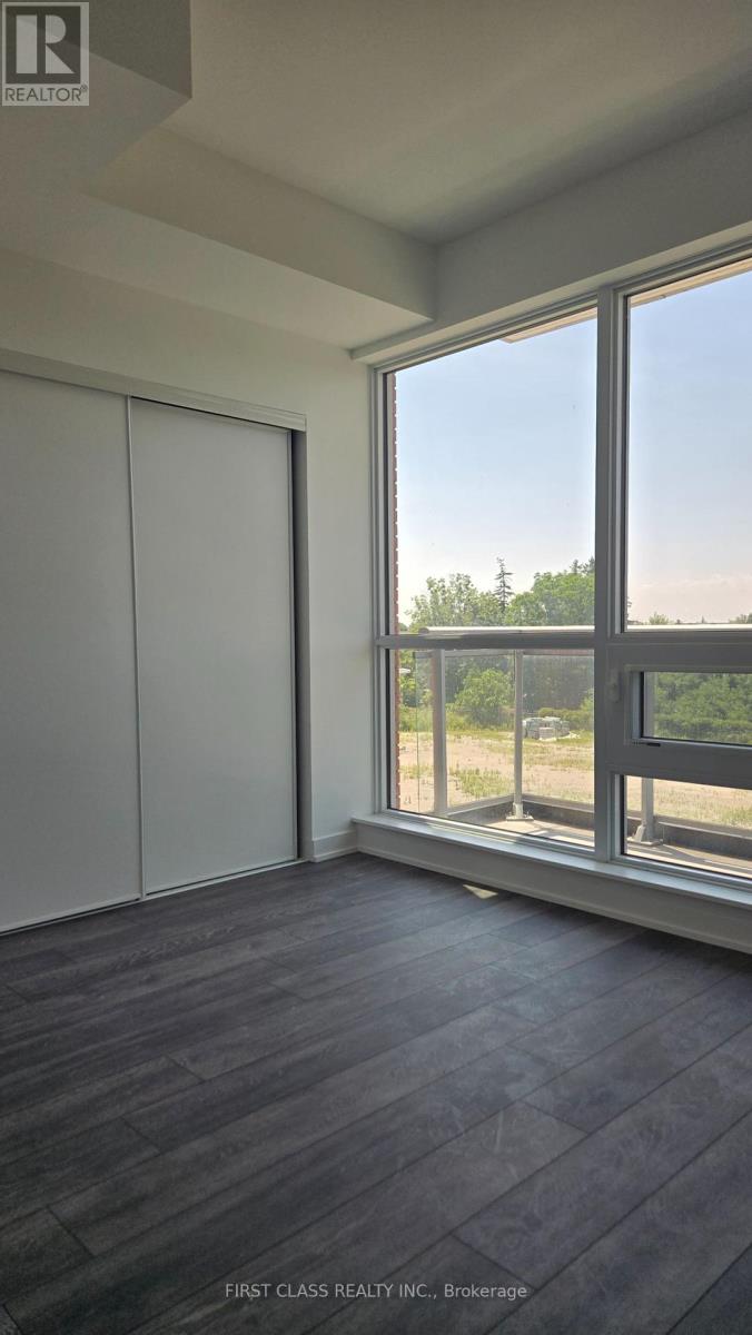 Photo 7 of 211 8888 Yonge Street, Richmond Hill ON