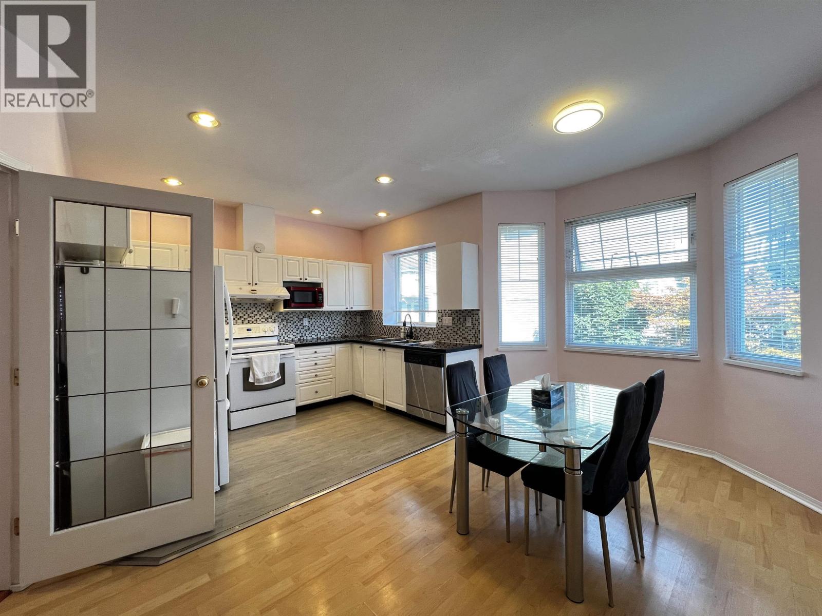Photo 1 of 51 5840 Dover Crescent, Richmond BC