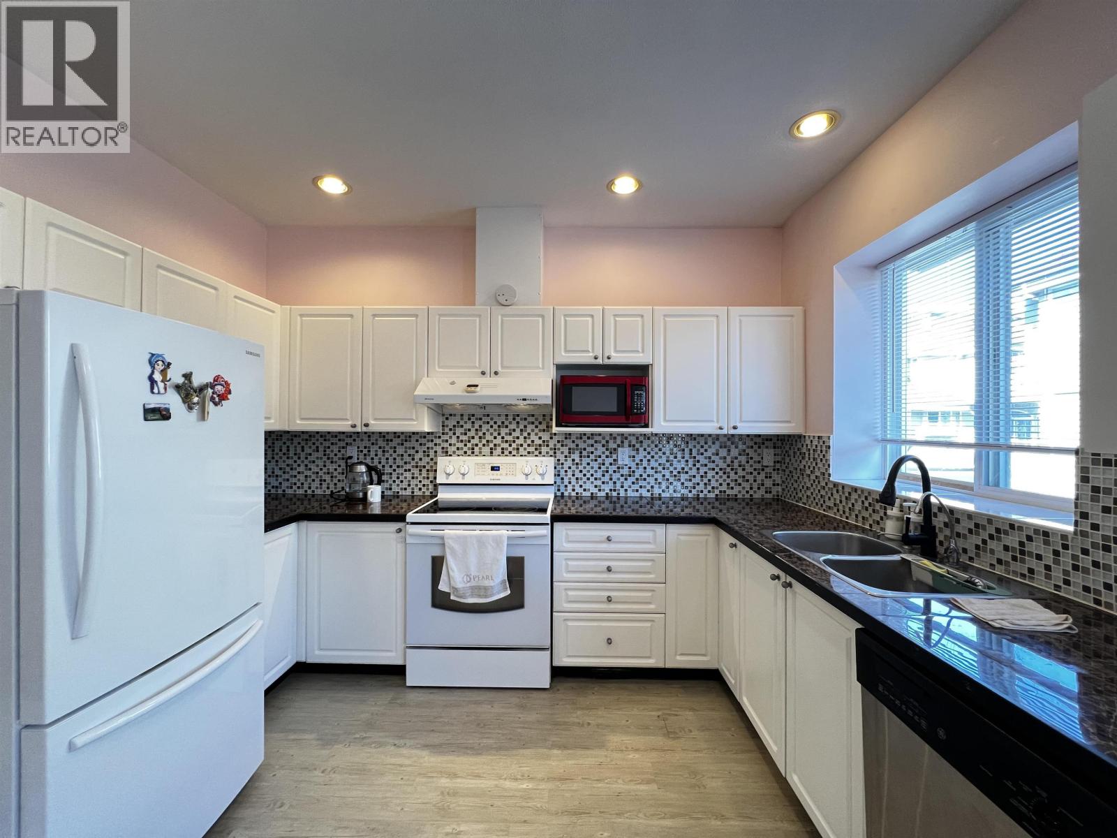 Photo 17 of 51 5840 Dover Crescent, Richmond BC