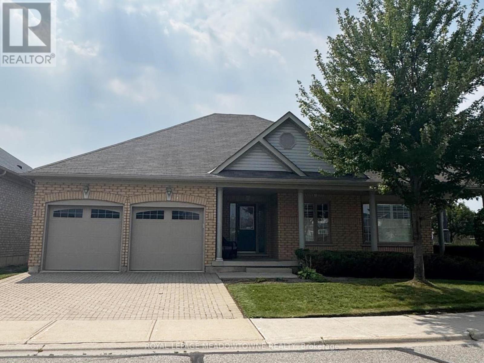 Photo 30 of 34 54 Locust Drive, Brampton ON