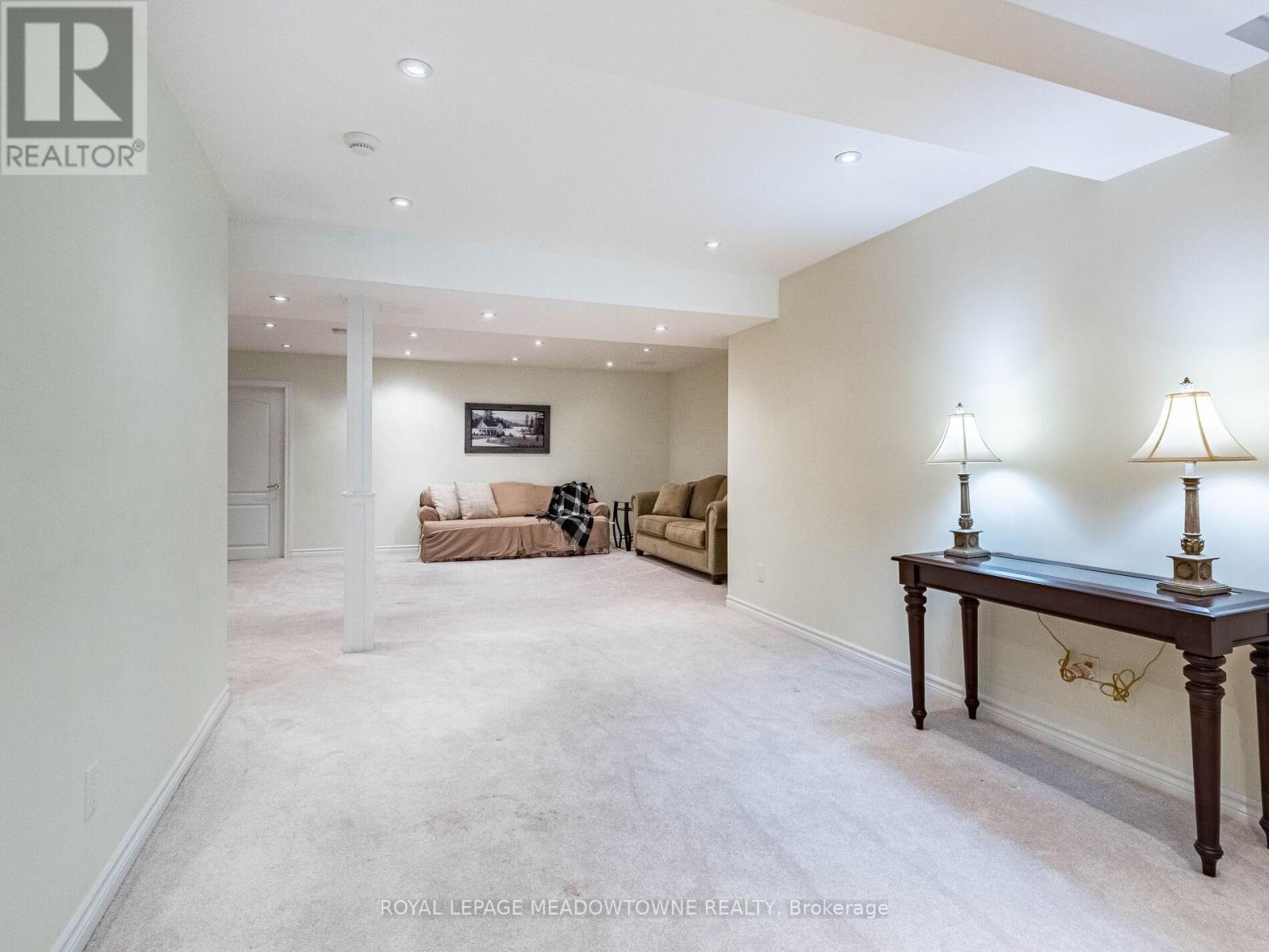 Photo 20 of 34 54 Locust Drive, Brampton ON