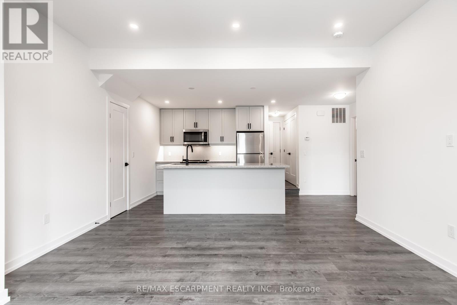 Photo 23 of 243 Burke Street, Hamilton ON