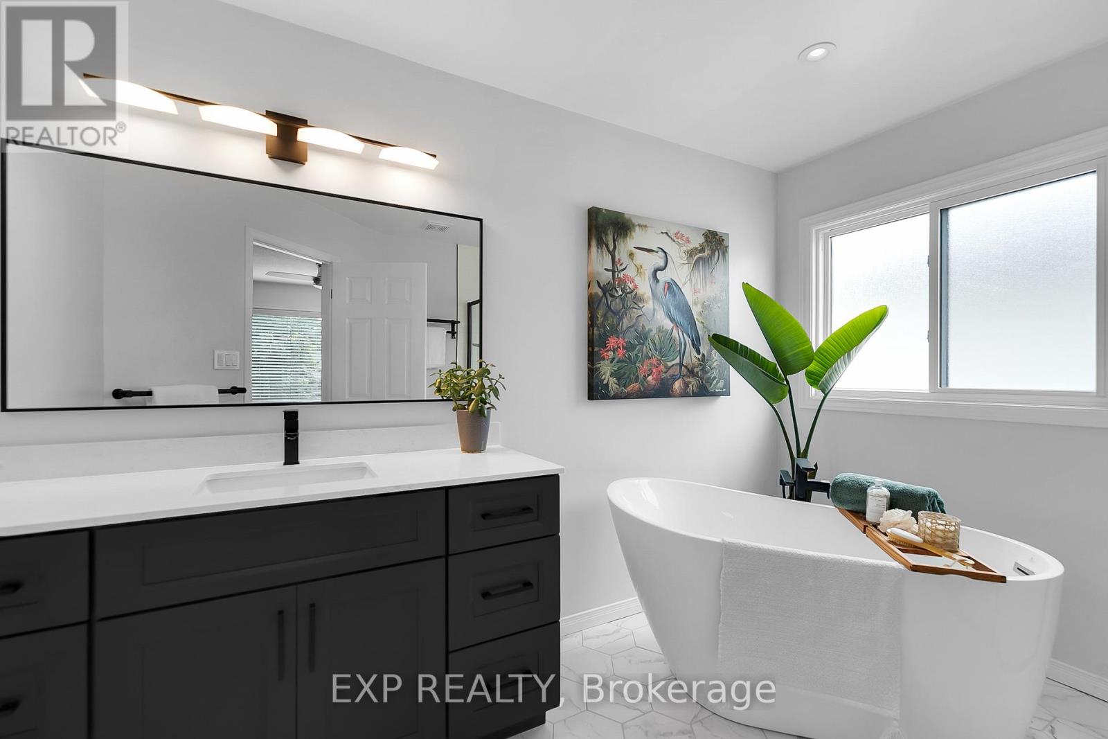 Photo 23 of 31 Brenneman Drive, Wilmot ON