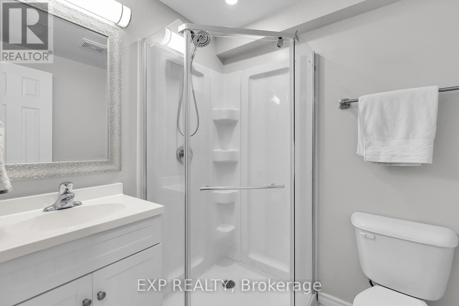 Photo 17 of 31 Brenneman Drive, Wilmot ON