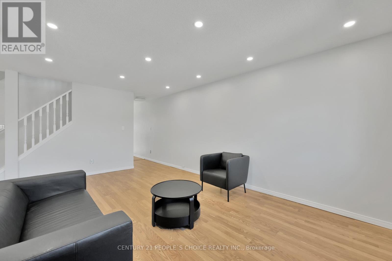 Photo 6 of 34 Phair Crescent, London South ON