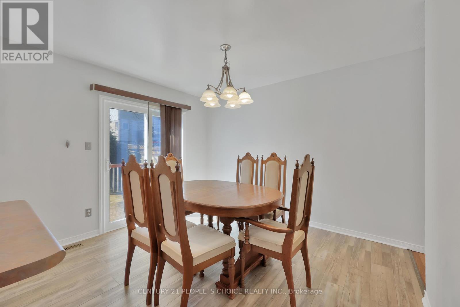 Photo 1 of 34 Phair Crescent, London South ON