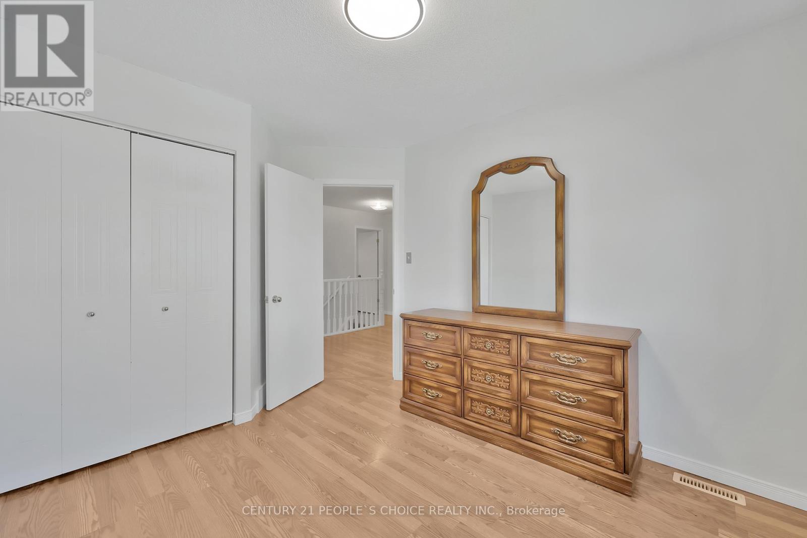 Photo 37 of 34 Phair Crescent, London South ON