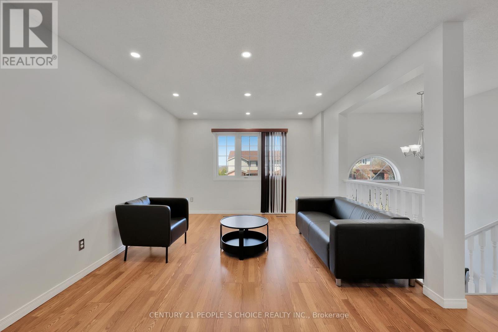 Photo 5 of 34 Phair Crescent, London South ON