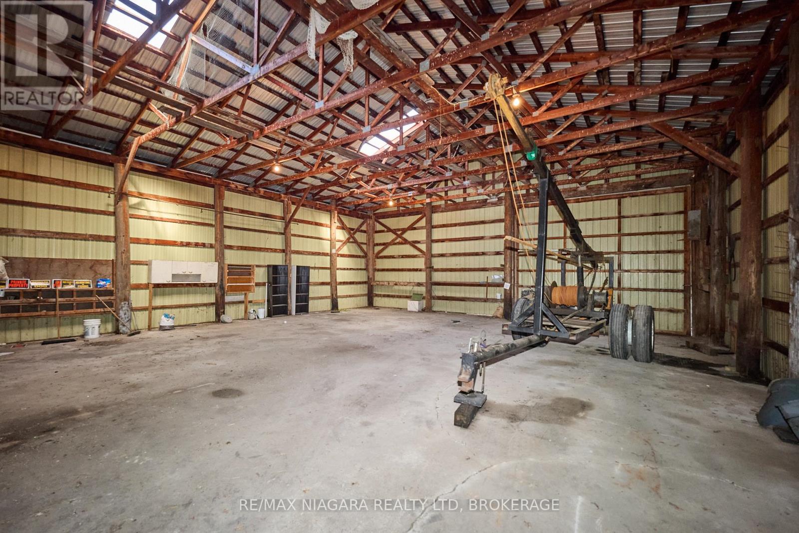 Photo 18 of 32626 Clarendon Street W, Wainfleet ON
