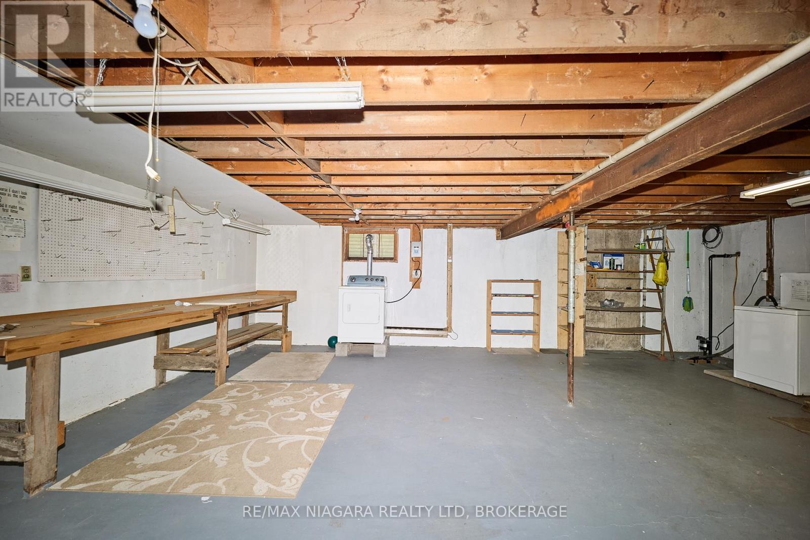 Photo 32 of 32626 Clarendon Street W, Wainfleet ON