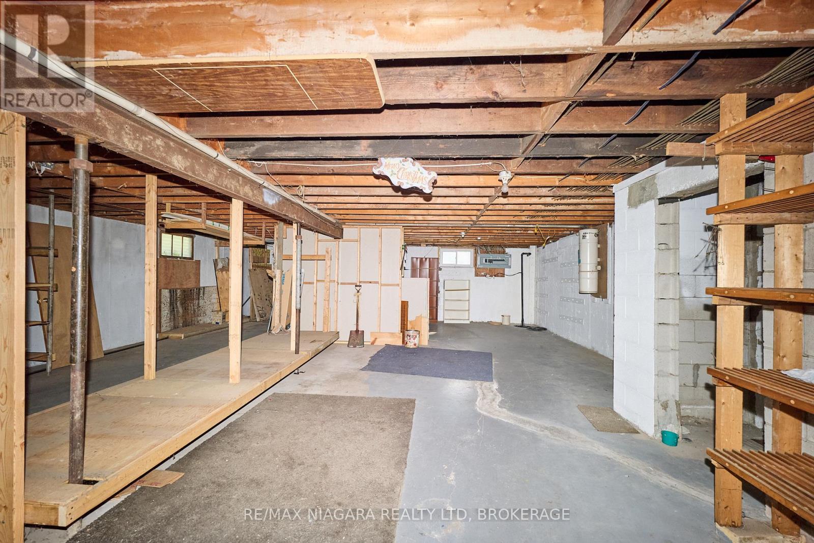Photo 34 of 32626 Clarendon Street W, Wainfleet ON