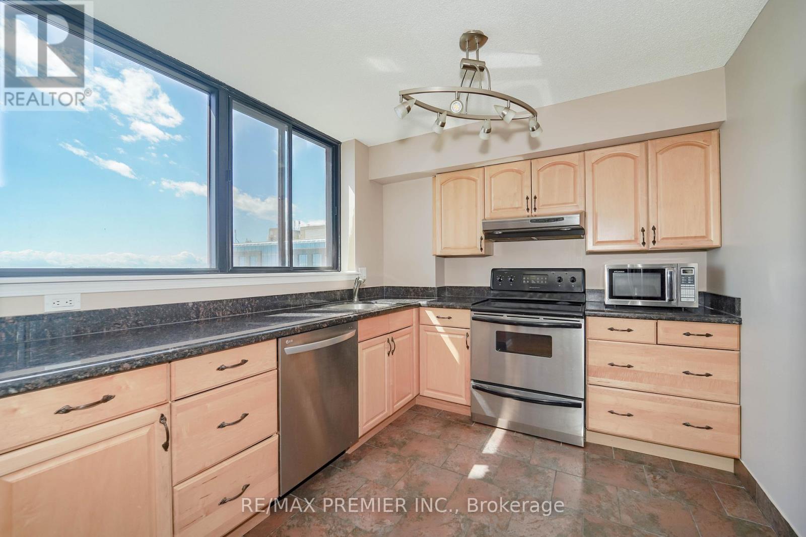 Photo 19 of Unit 601 250 Queens Quay Boulevard W, Toronto ON